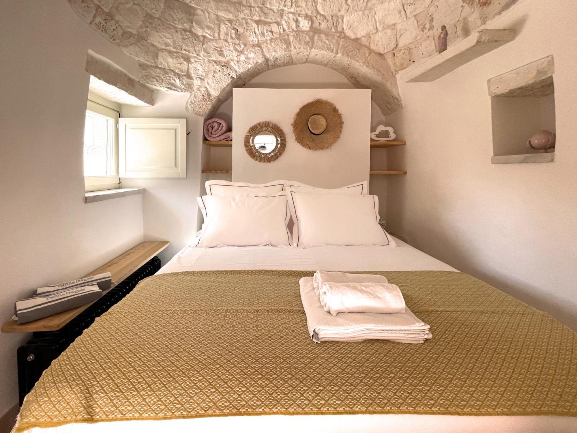 Trullo Panna Fragola - Exclusive Four Bedroom Villa & Private Pool Мартина-Франка Экстерьер фото